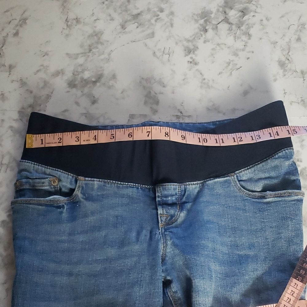 Old Navy Maternity Rockstar Skinny Jeans - Picture 6 of 7